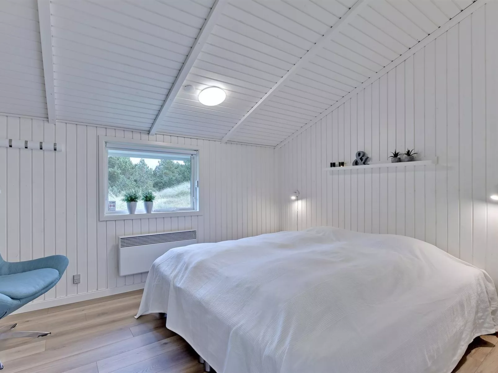 "Eirik" - 2.5km from the sea-Binnen