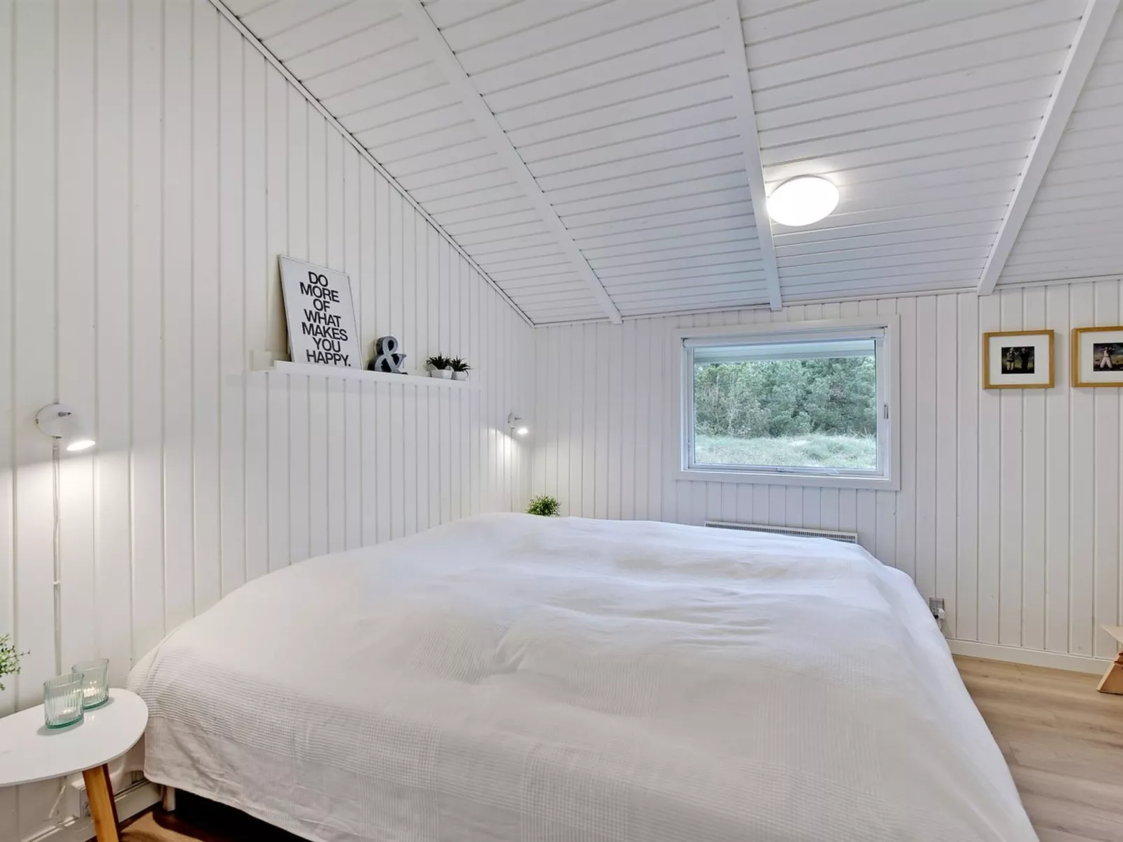 "Eirik" - 2.5km from the sea-Buiten