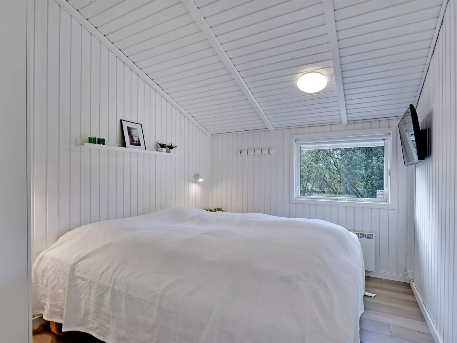"Eirik" - 2.5km from the sea-Buiten