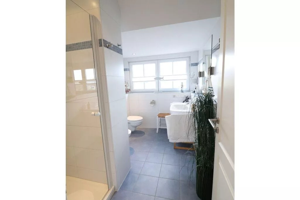 382083-Badkamer
