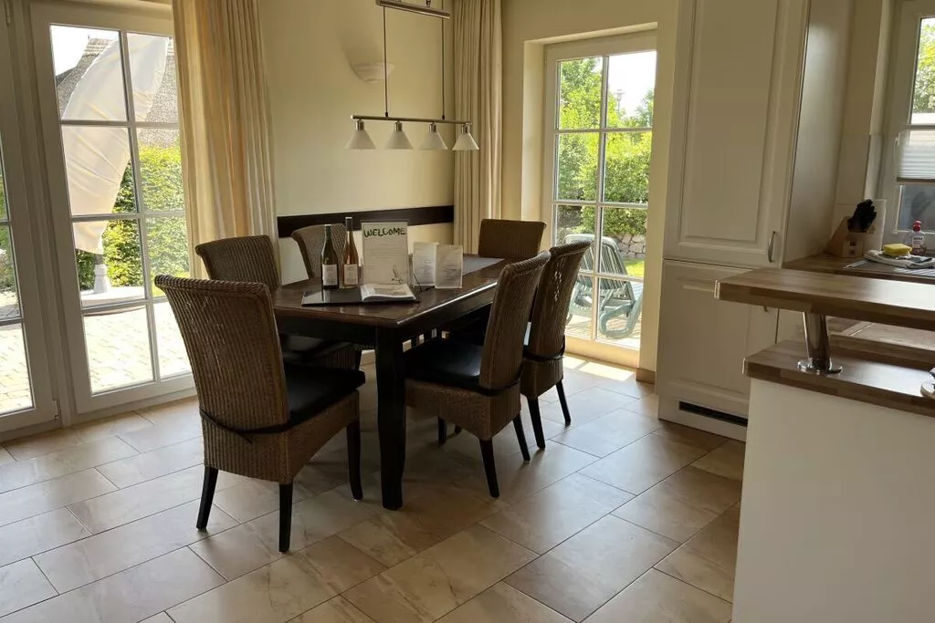 386421-Eetkamer
