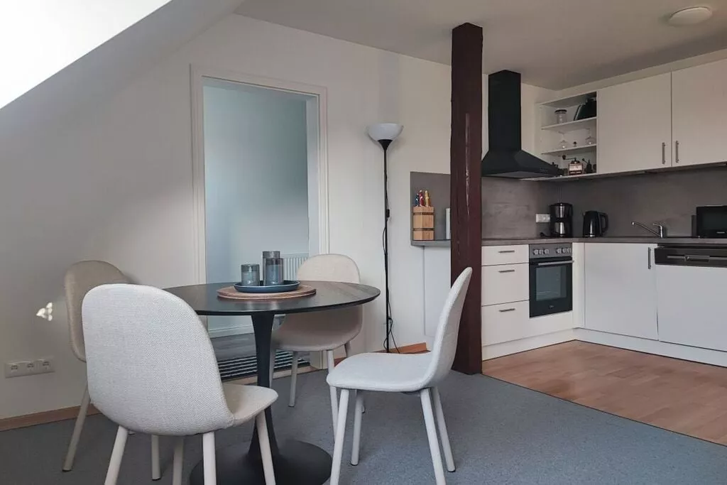 482457-Eetkamer