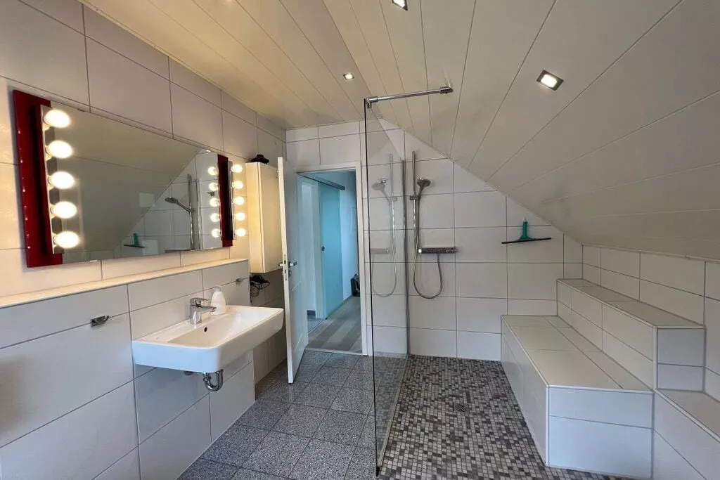407067-Badkamer