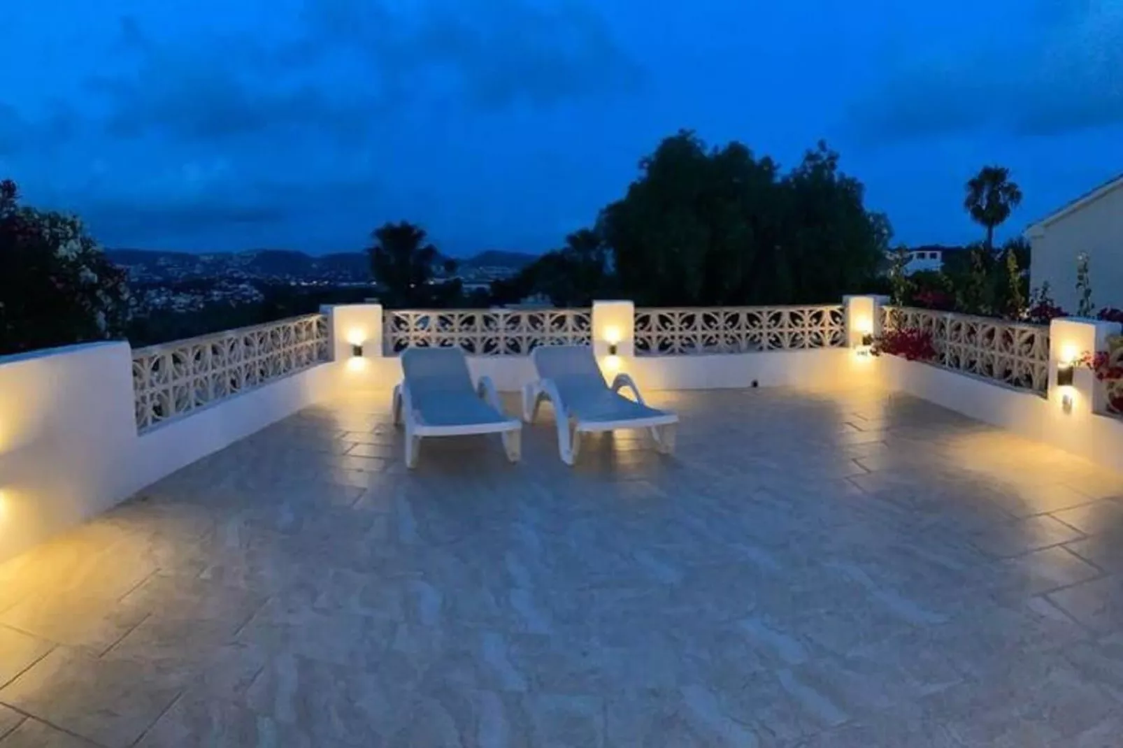 Casa d Aaz-Terrasbalkon