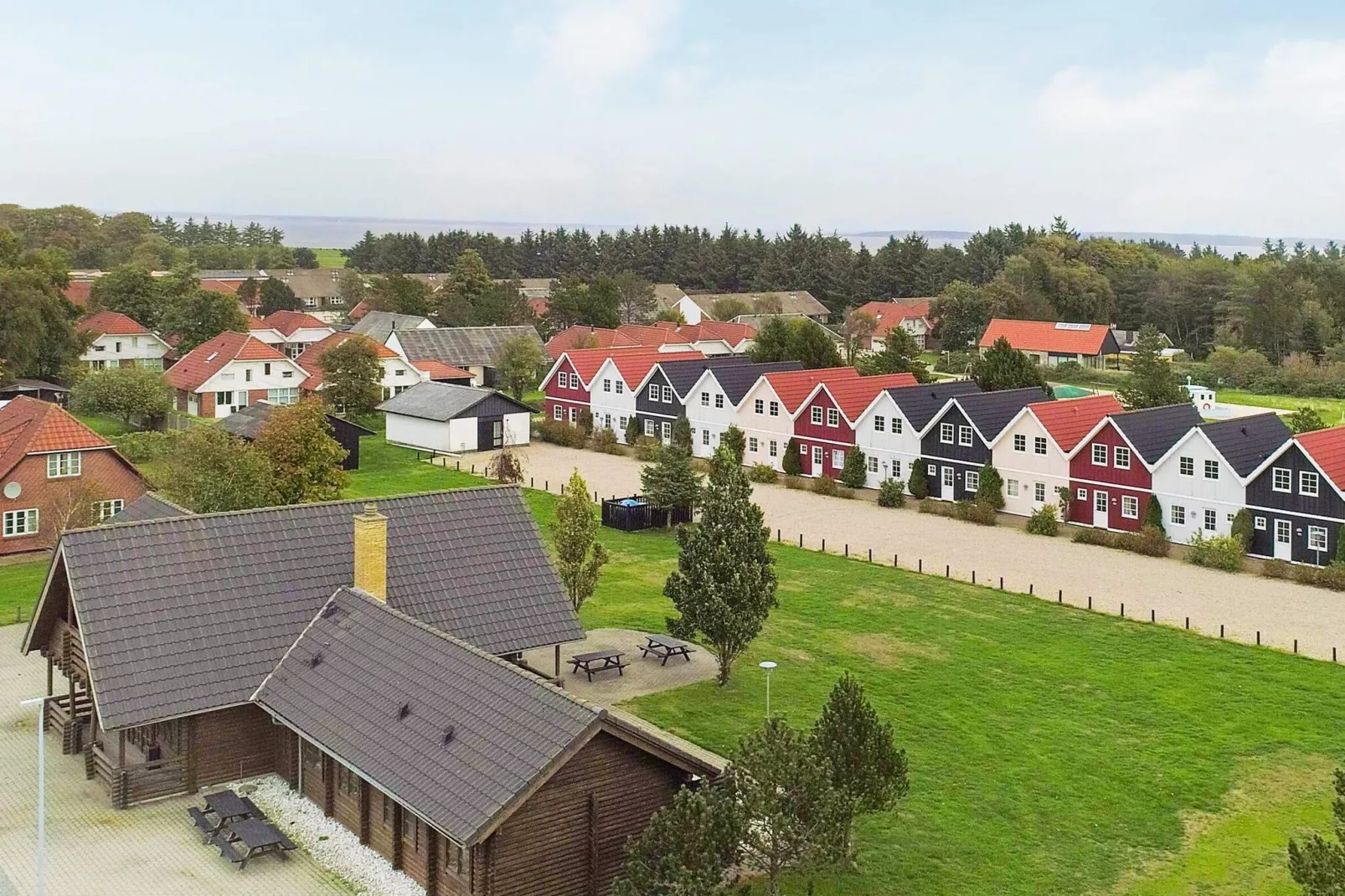 14 persoons vakantie huis op een vakantie park in Blåvand-Buitenlucht