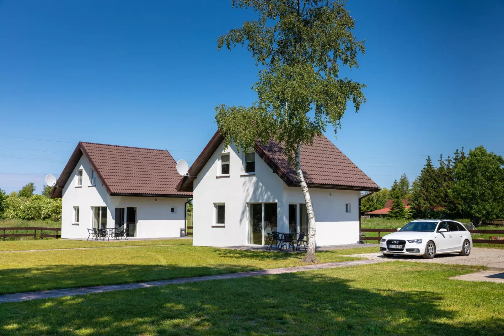Komfortowe domki wakacyjne dla 5 osób w Lędzinie-Buitenkant zomer