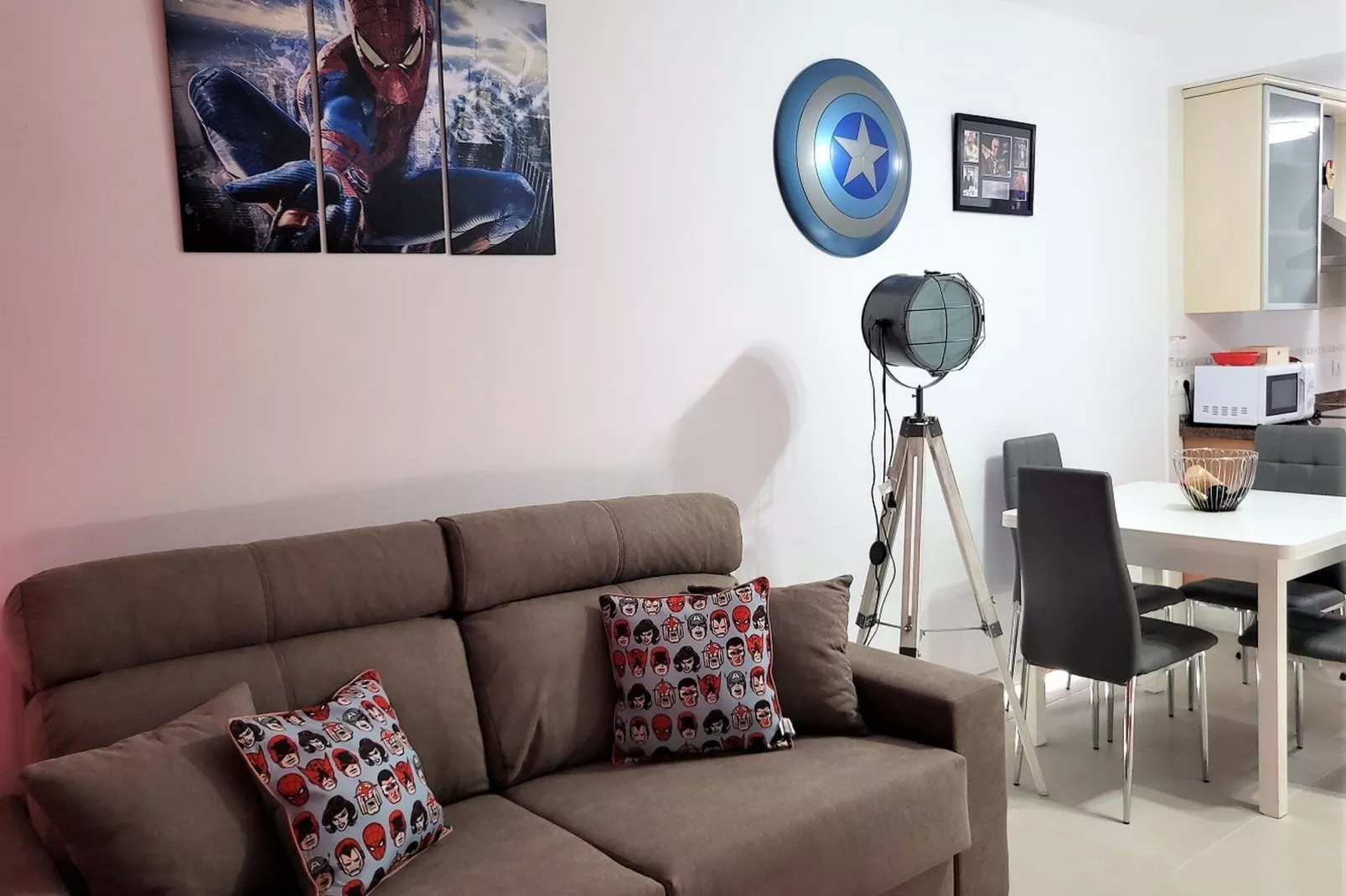 Ático Marvel con piscina privada-Woonkamer