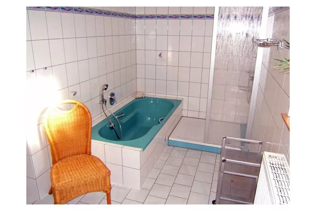 288200-Badkamer