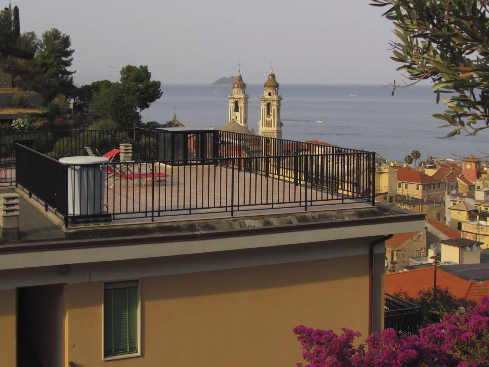 Garden an Seaview-Buiten