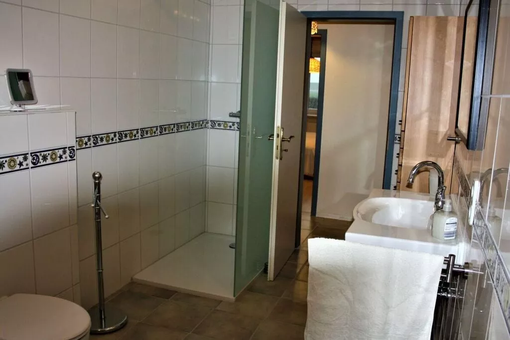 94443-Badkamer