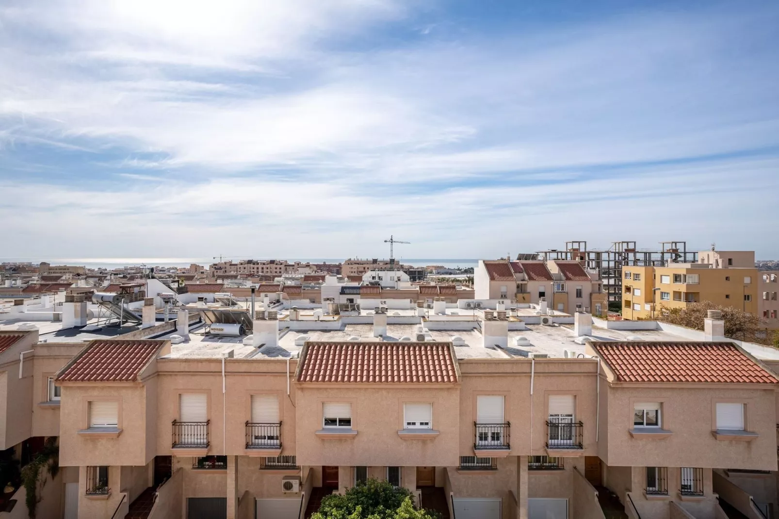 Bonita casa en Aguadulce-Uitzicht zomer