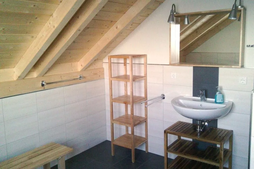 75275-Badkamer
