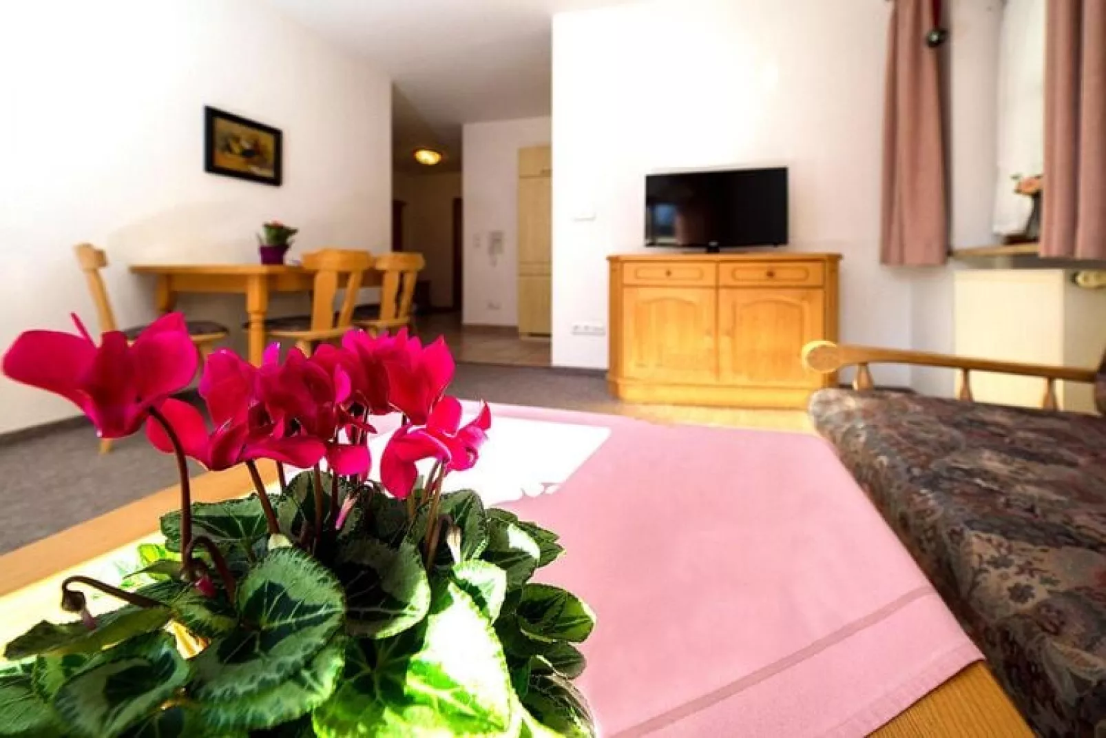 Country house Monika, Bayerisch Gmain-2-Raum-App., 48 qm (EG o. OG)-Woonkamer
