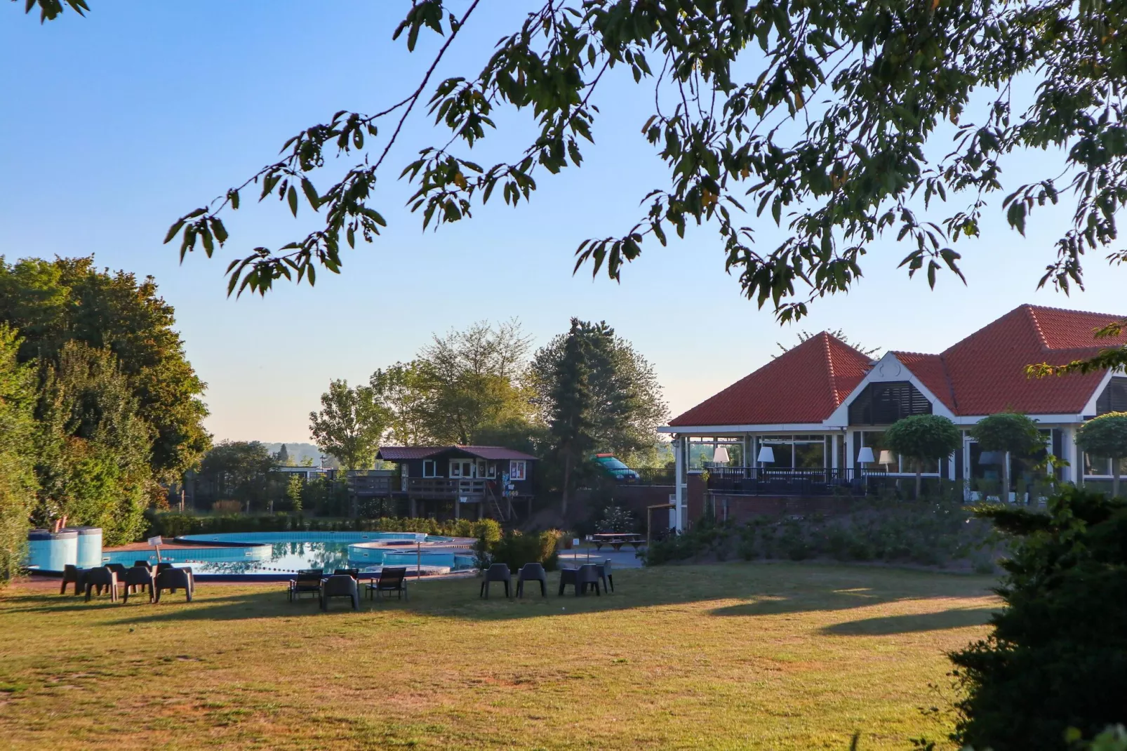 Marina Strandbad 1-Parkfaciliteiten