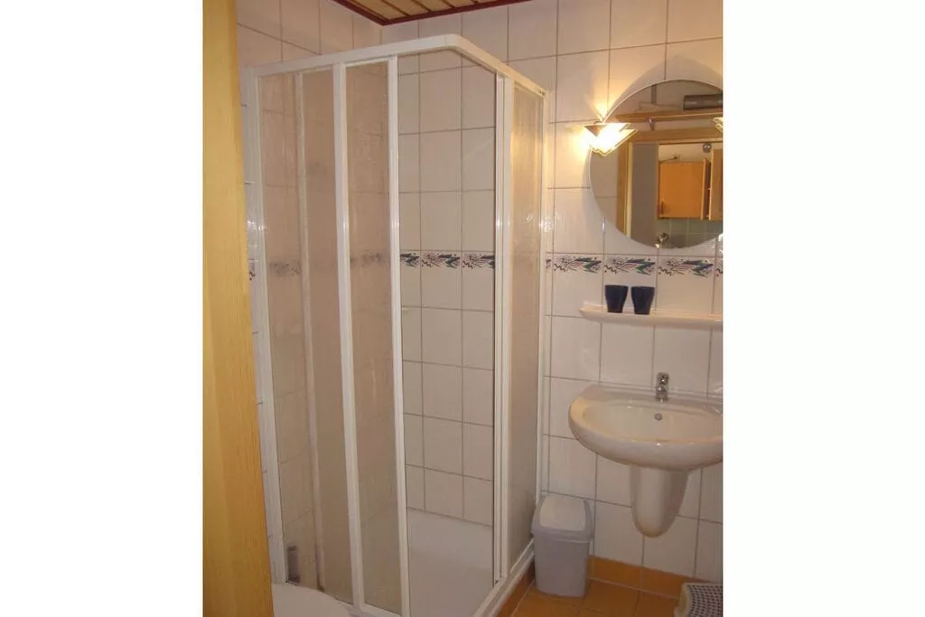 228385-Badkamer