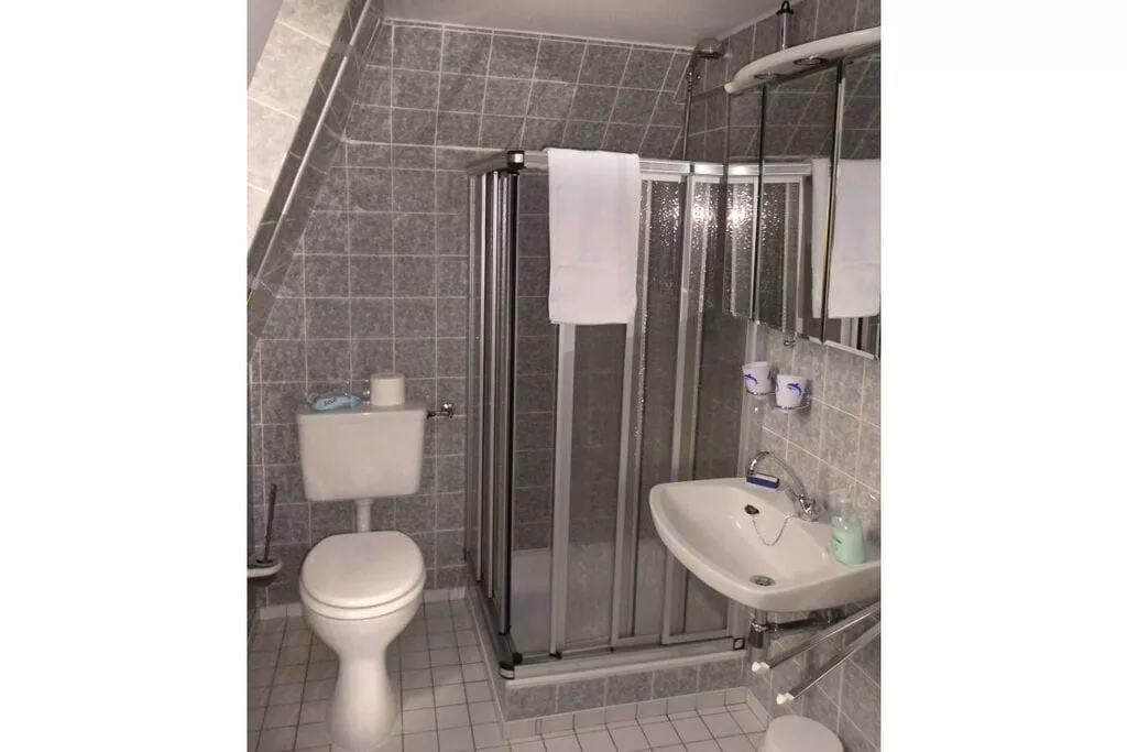 242258-Badkamer
