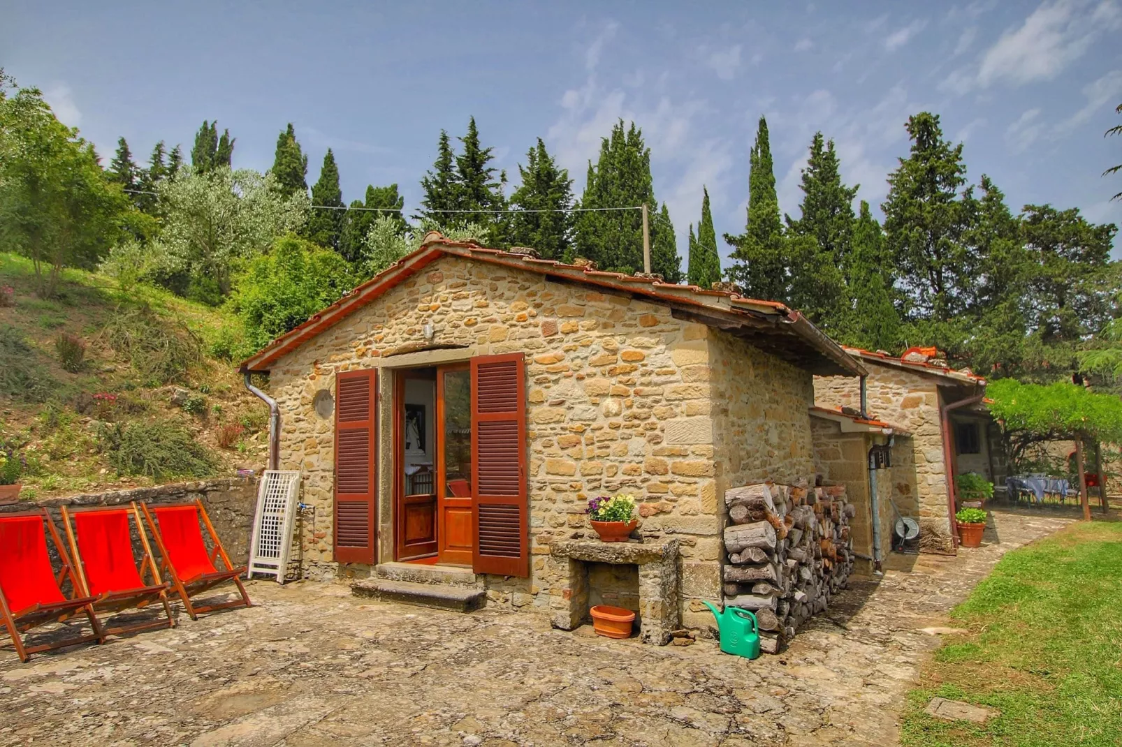 Casa Stefania-Buitenkant zomer