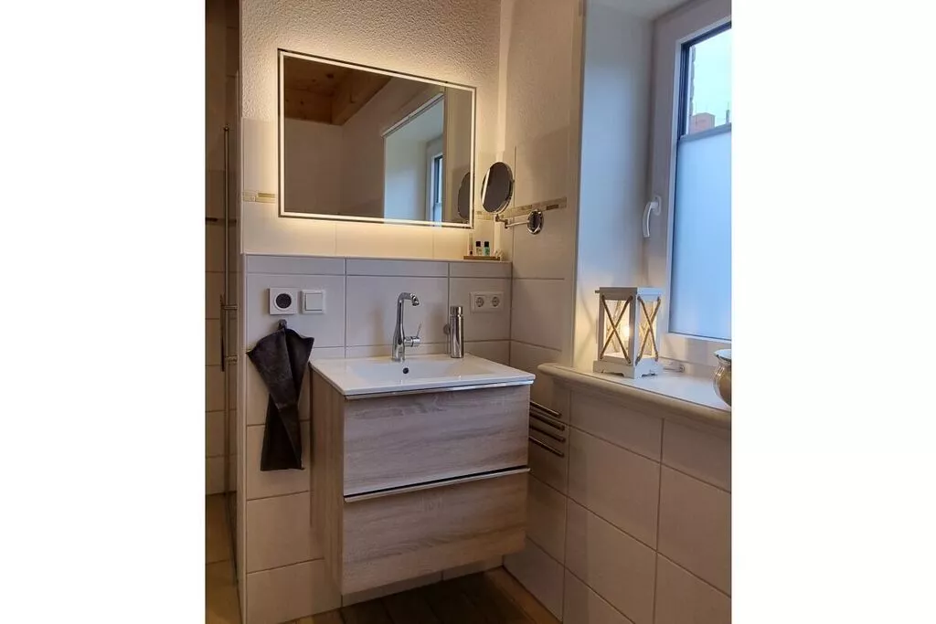 268254-Badkamer