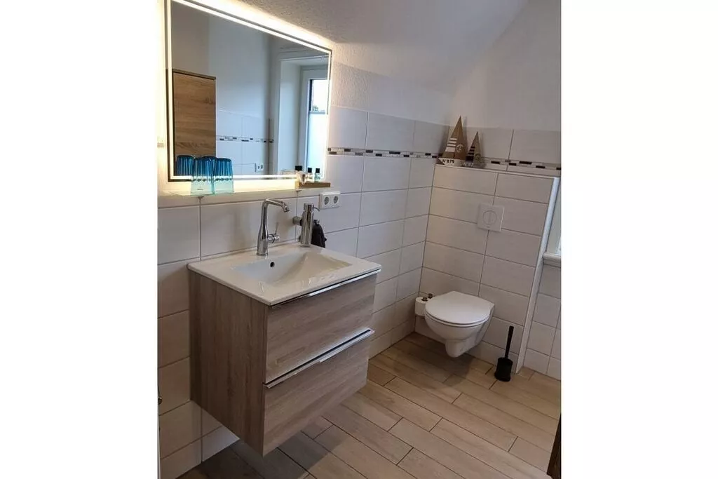 268254-Badkamer