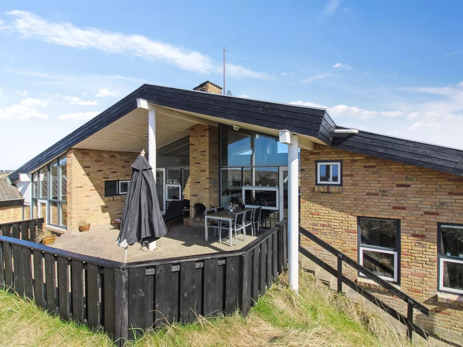 "Judeth" - 300m from the sea-Buiten