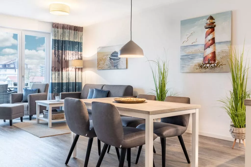 407823-Eetkamer