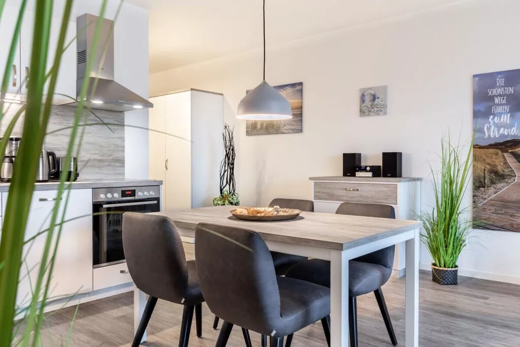 407823-Eetkamer