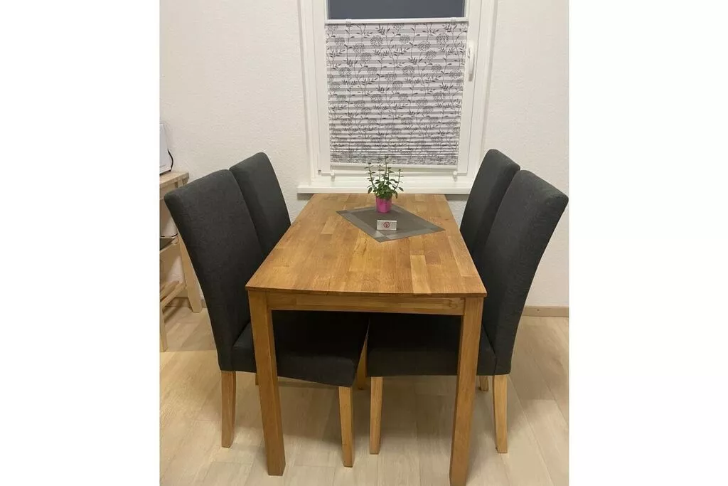 402927-Eetkamer
