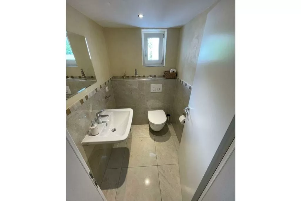 481745-Badkamer