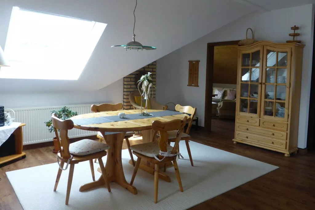 99381-Eetkamer