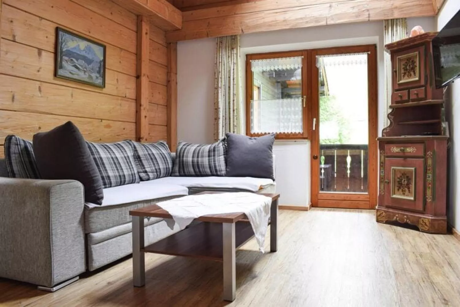 Huisje in Schoenau am Koenigssee in de bergen-Woonkamer