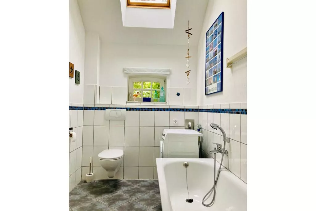 389318-Badkamer