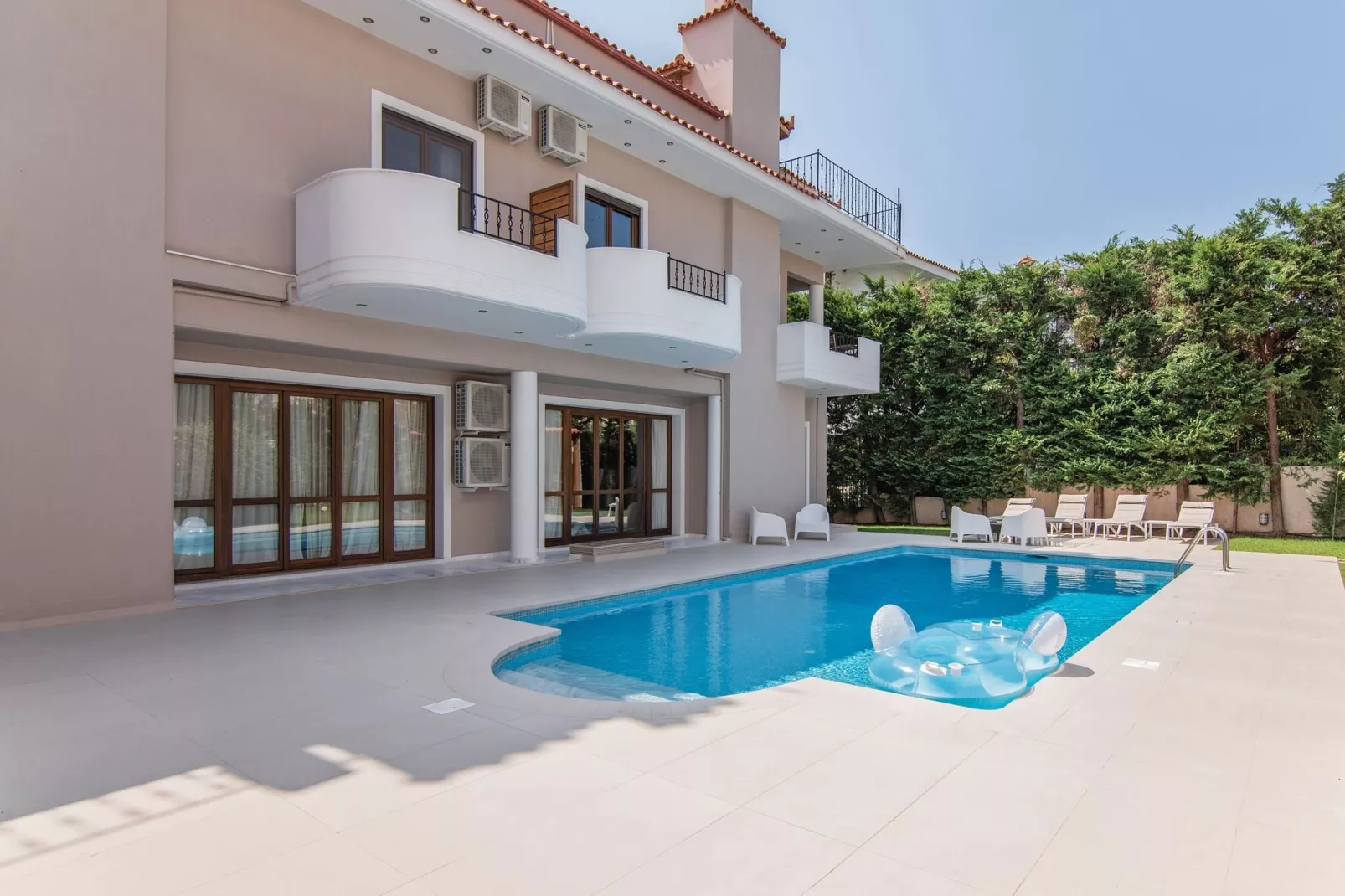 Luxuriöse Villa mit Pool in Anavissos-Zwembad
