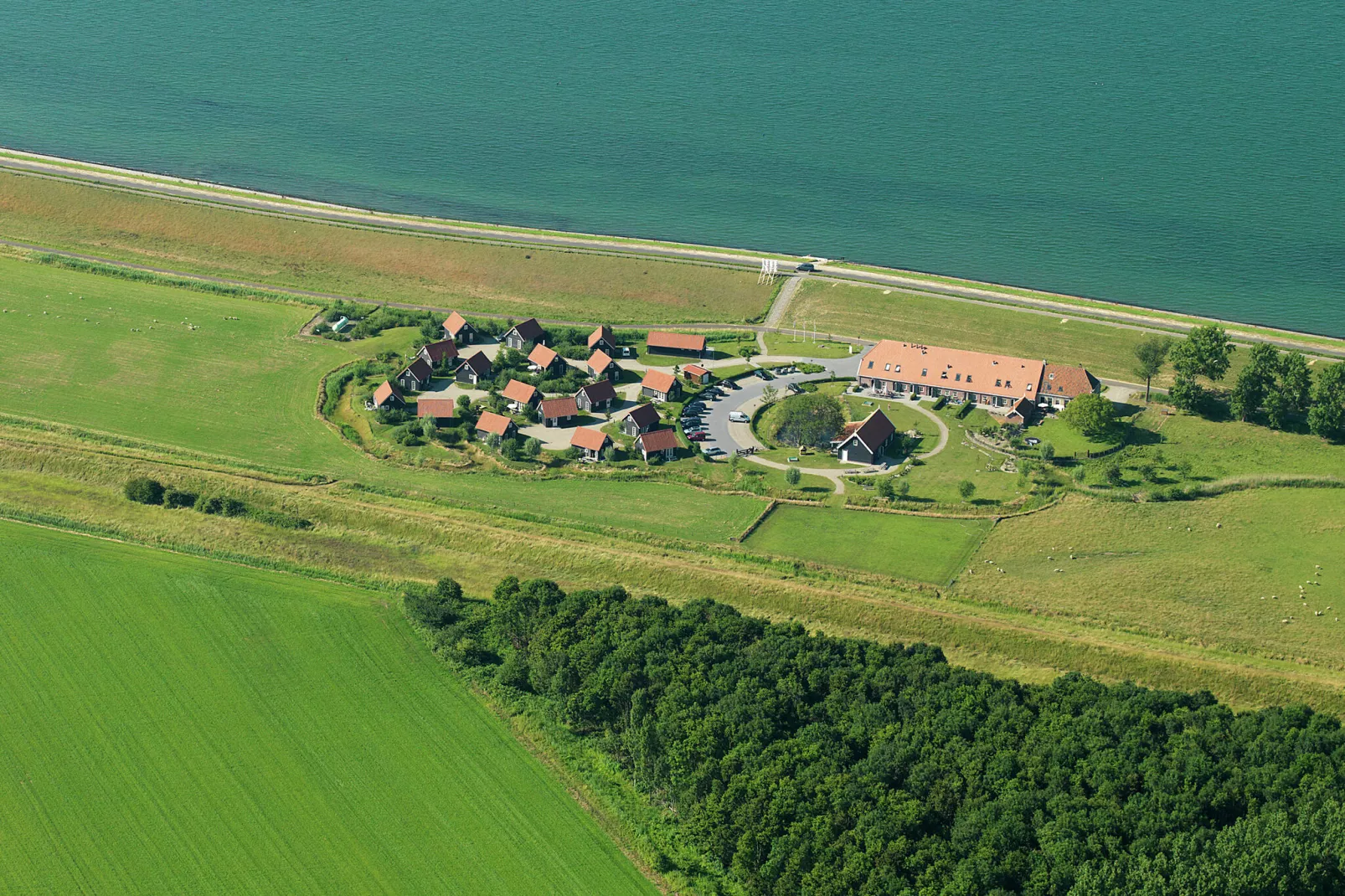 Recreatiepark de Stelhoeve 5-Buitenkant zomer