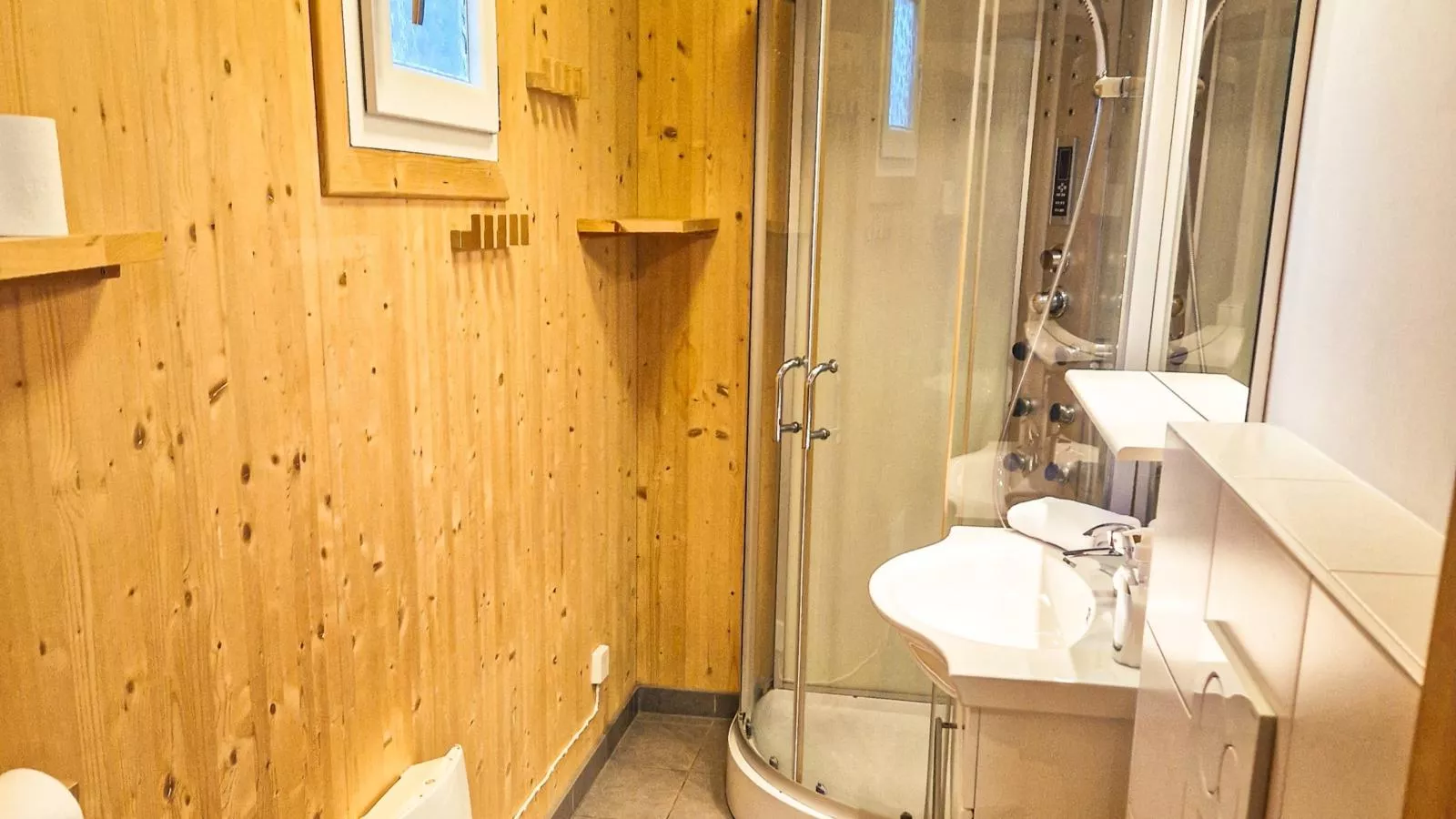 Kreischberg 14b-Badkamer