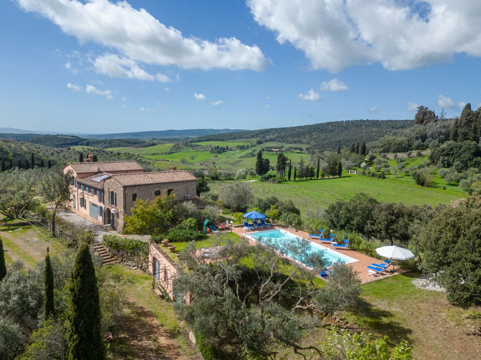 Villa Marsiliana-Buiten