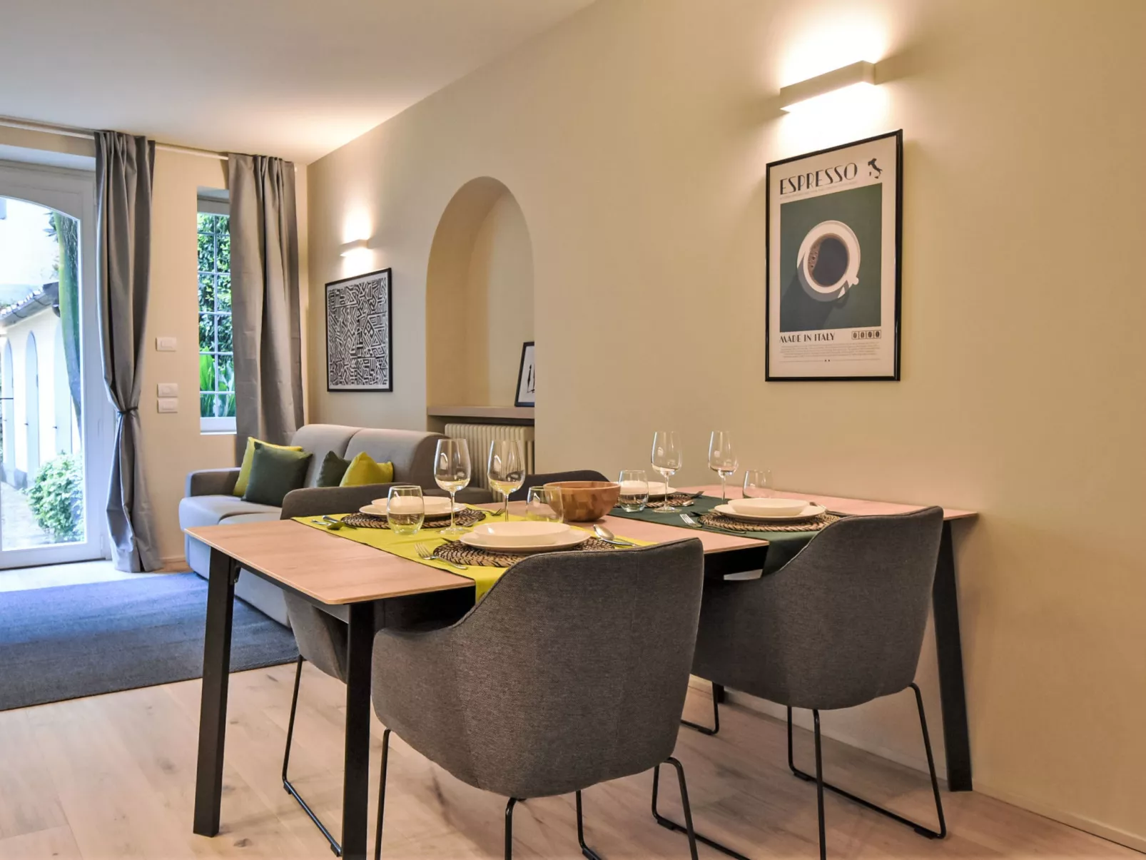 Crocetta Courtyard Apartment-Binnen