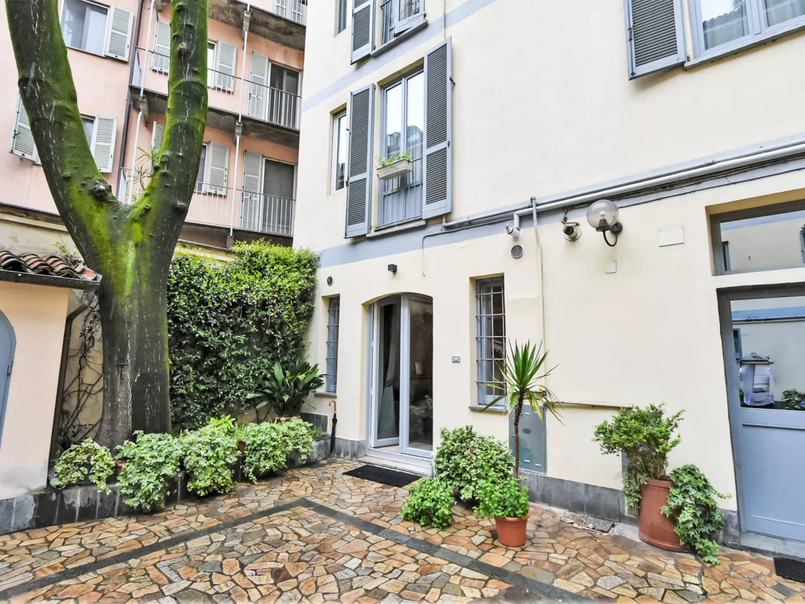 Crocetta Courtyard Apartment-Buiten