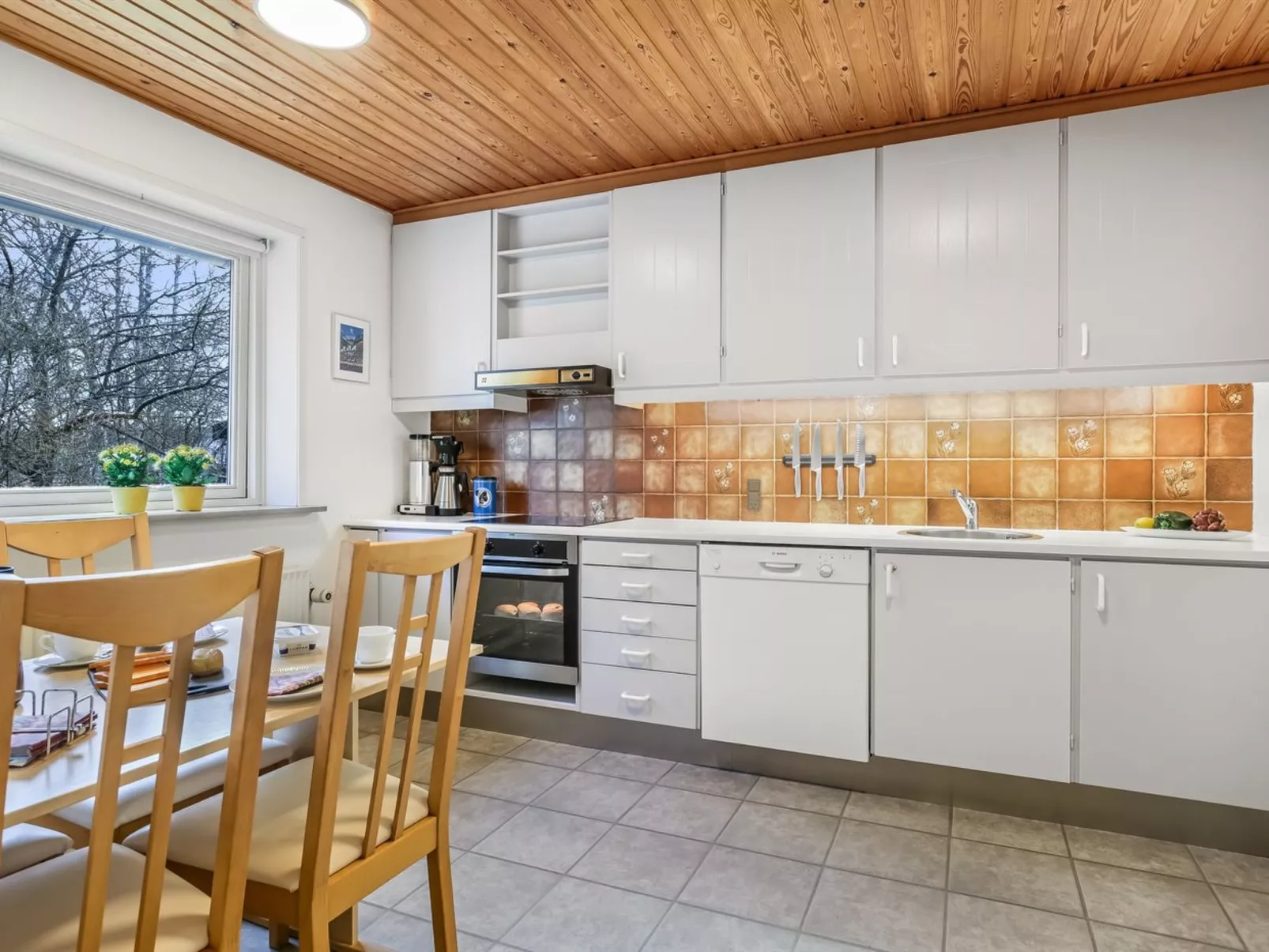 "Ognen" - 1.5km from the sea-Binnen