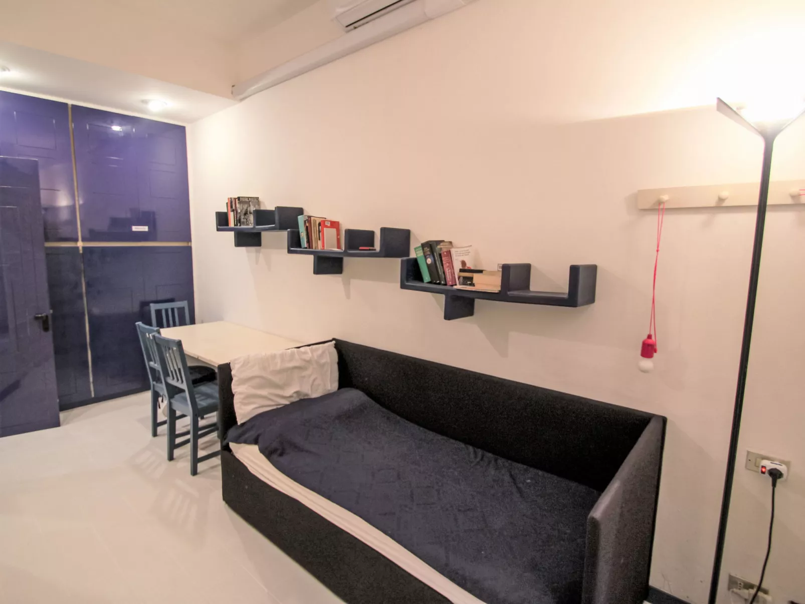 Apt 3-Binnen