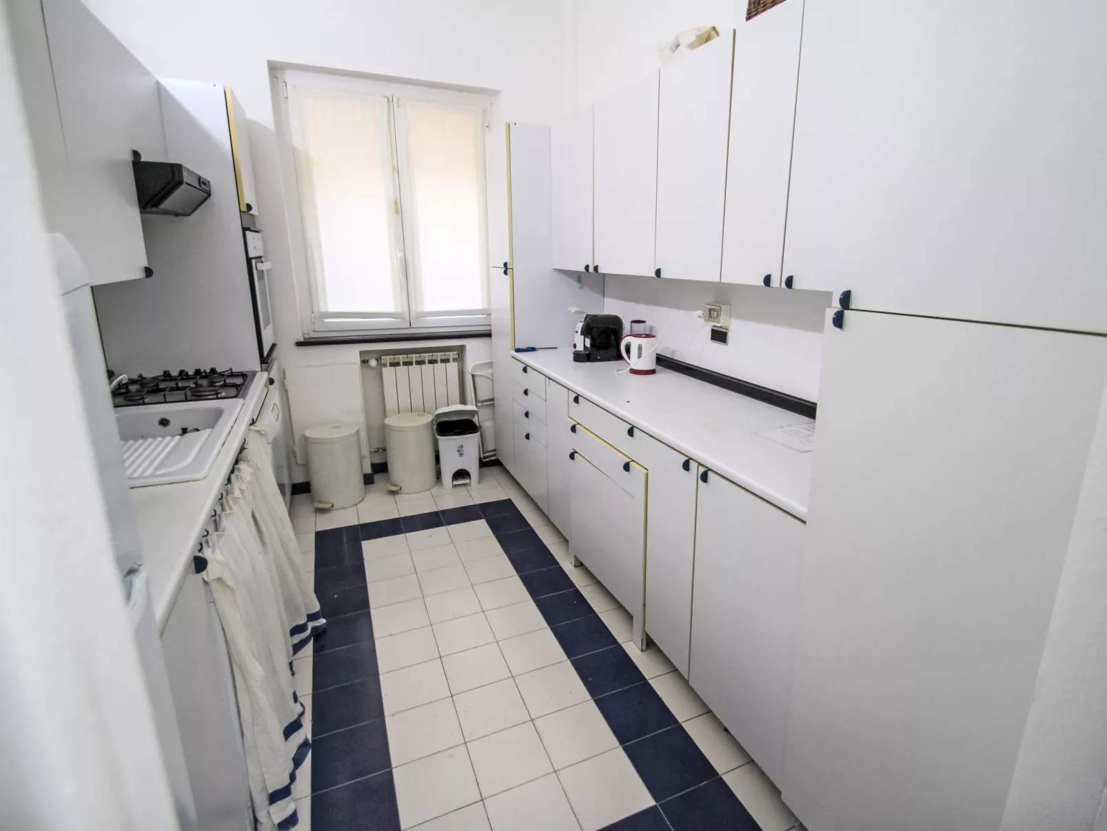Apt 3-Binnen
