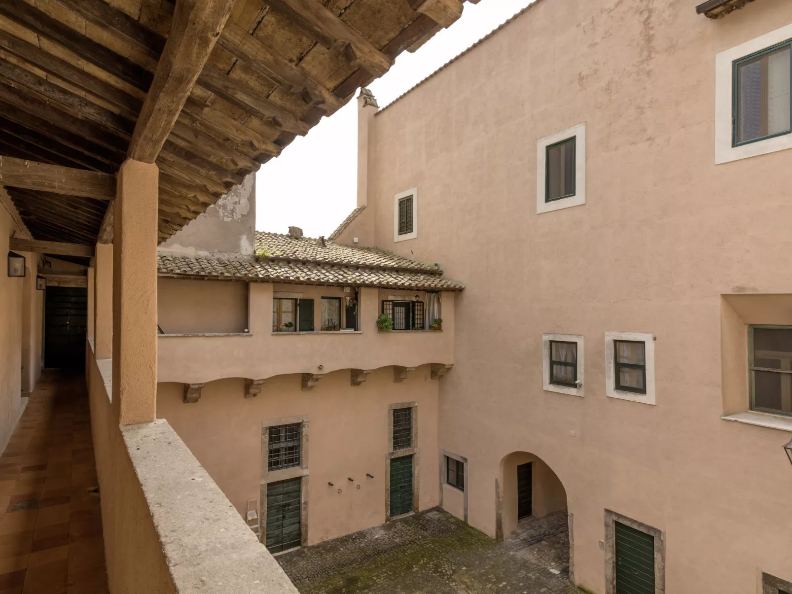 Castello di Torre in Pietra-Buiten