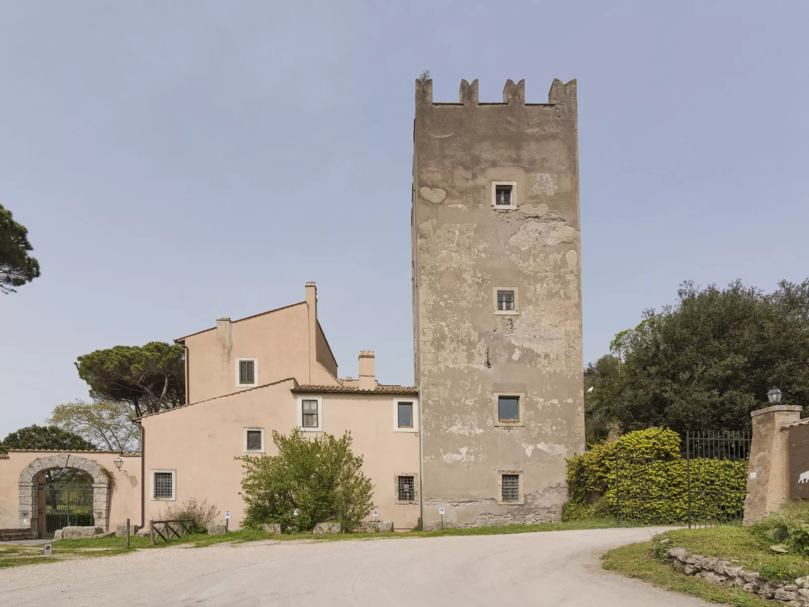 Castello di Torrimpietra-Buiten