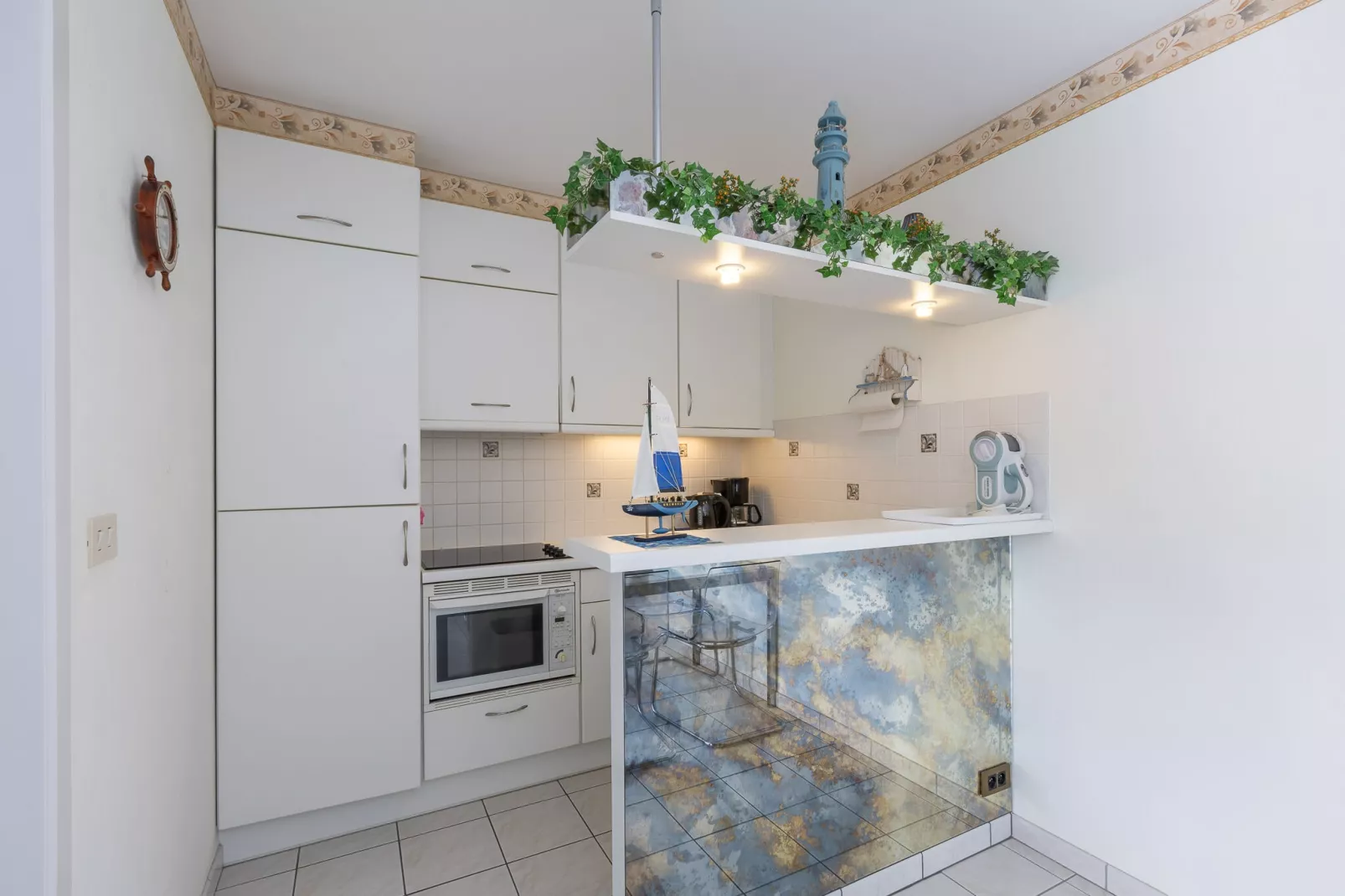 Golf Azur I Biarritz 0003-Keuken