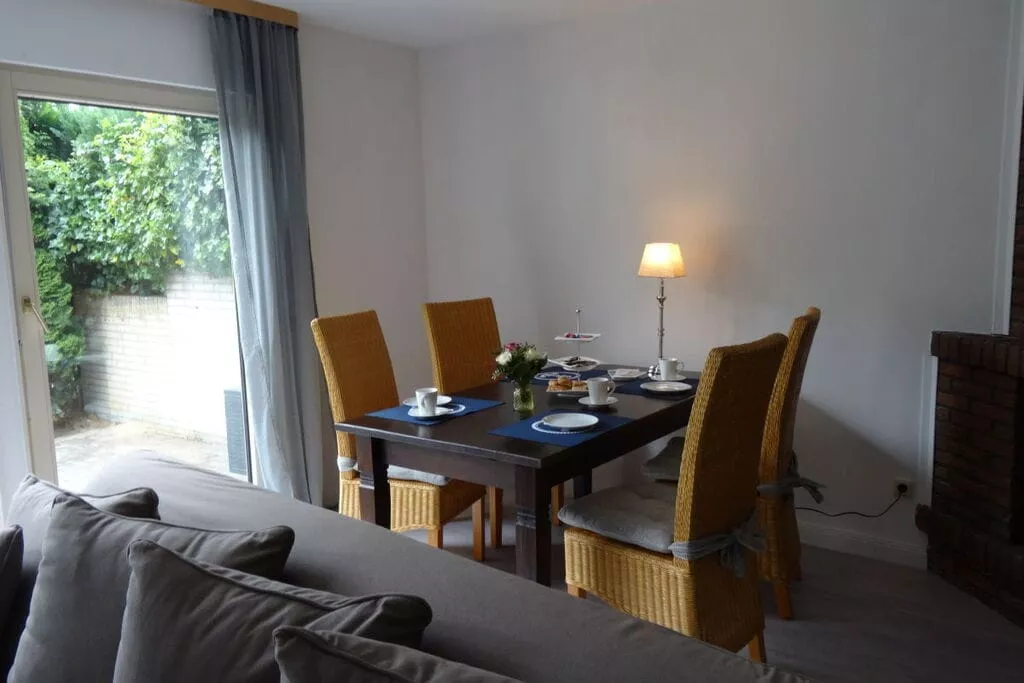 217302-Eetkamer
