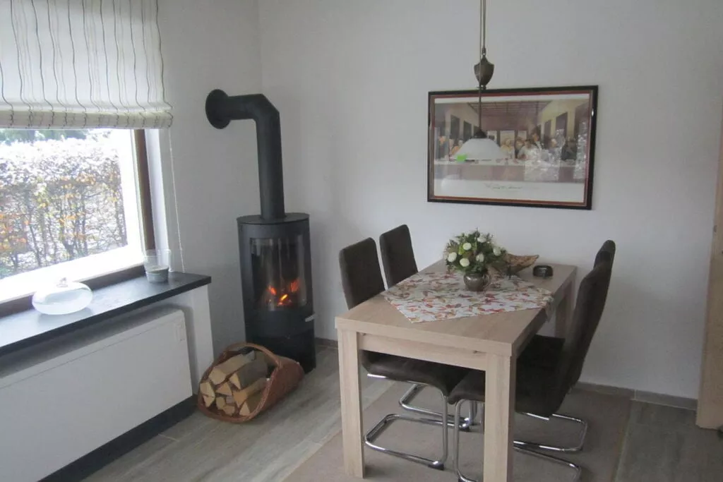 219612-Eetkamer