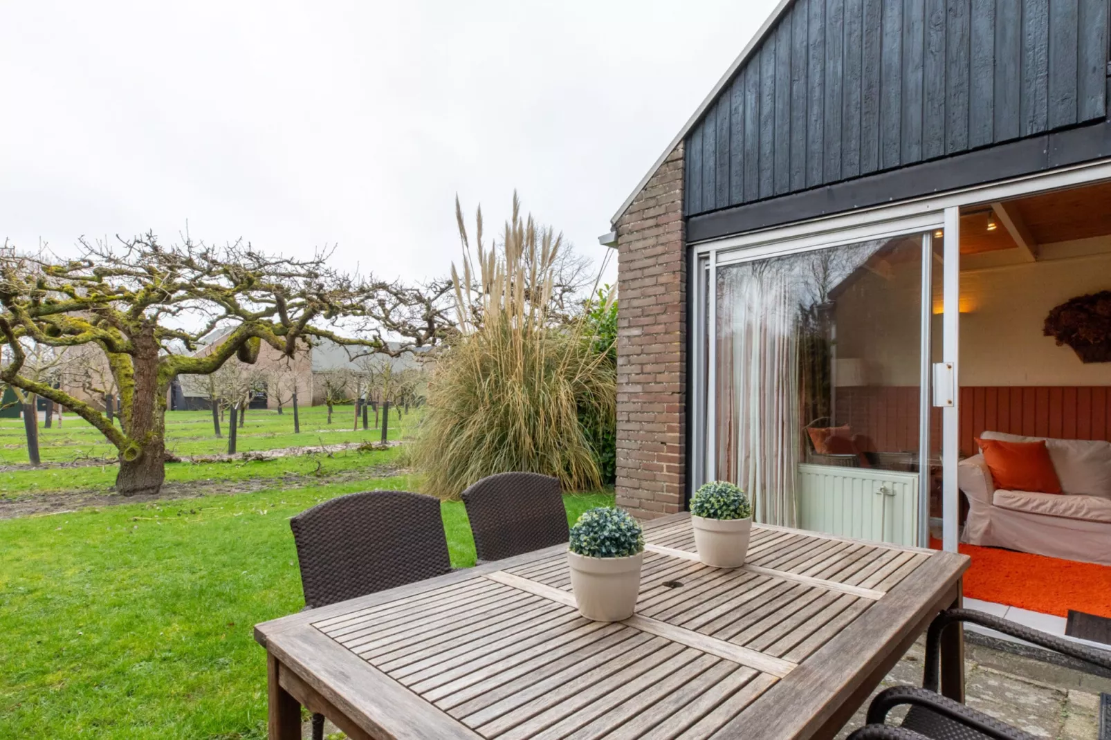 De Haaijmanweg 5  Burgh Haamstede 'Huisje 86'-Terrasbalkon