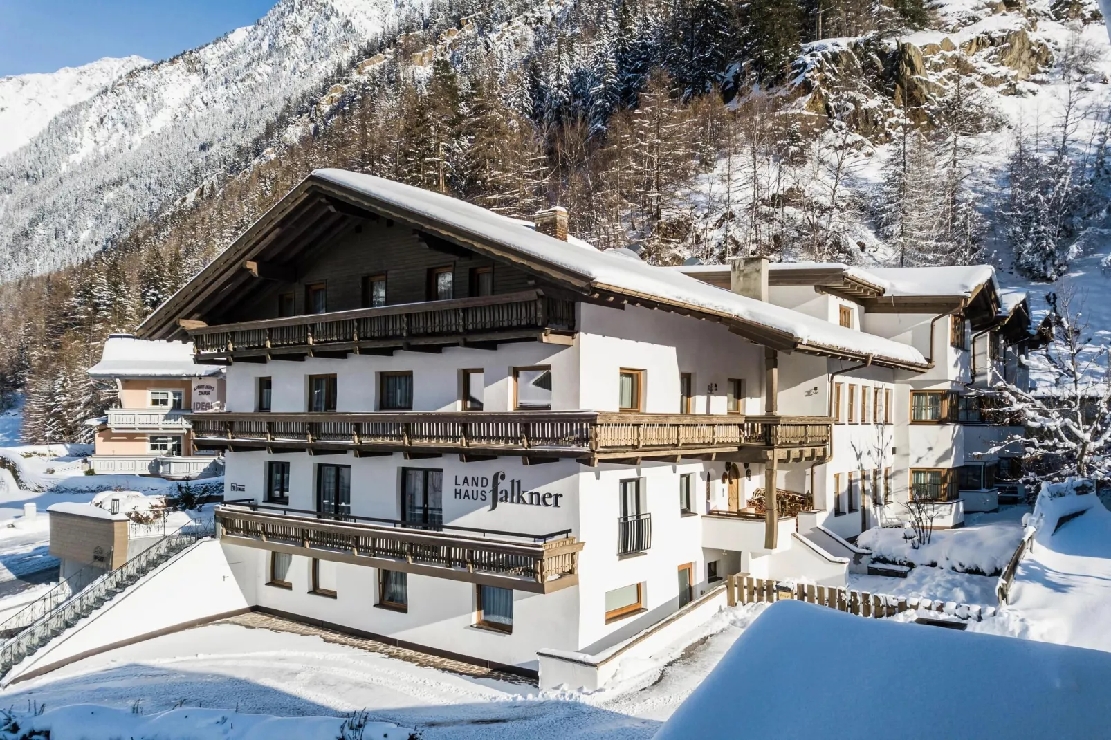 Landhaus Falkner Sölden-Exterieur winter