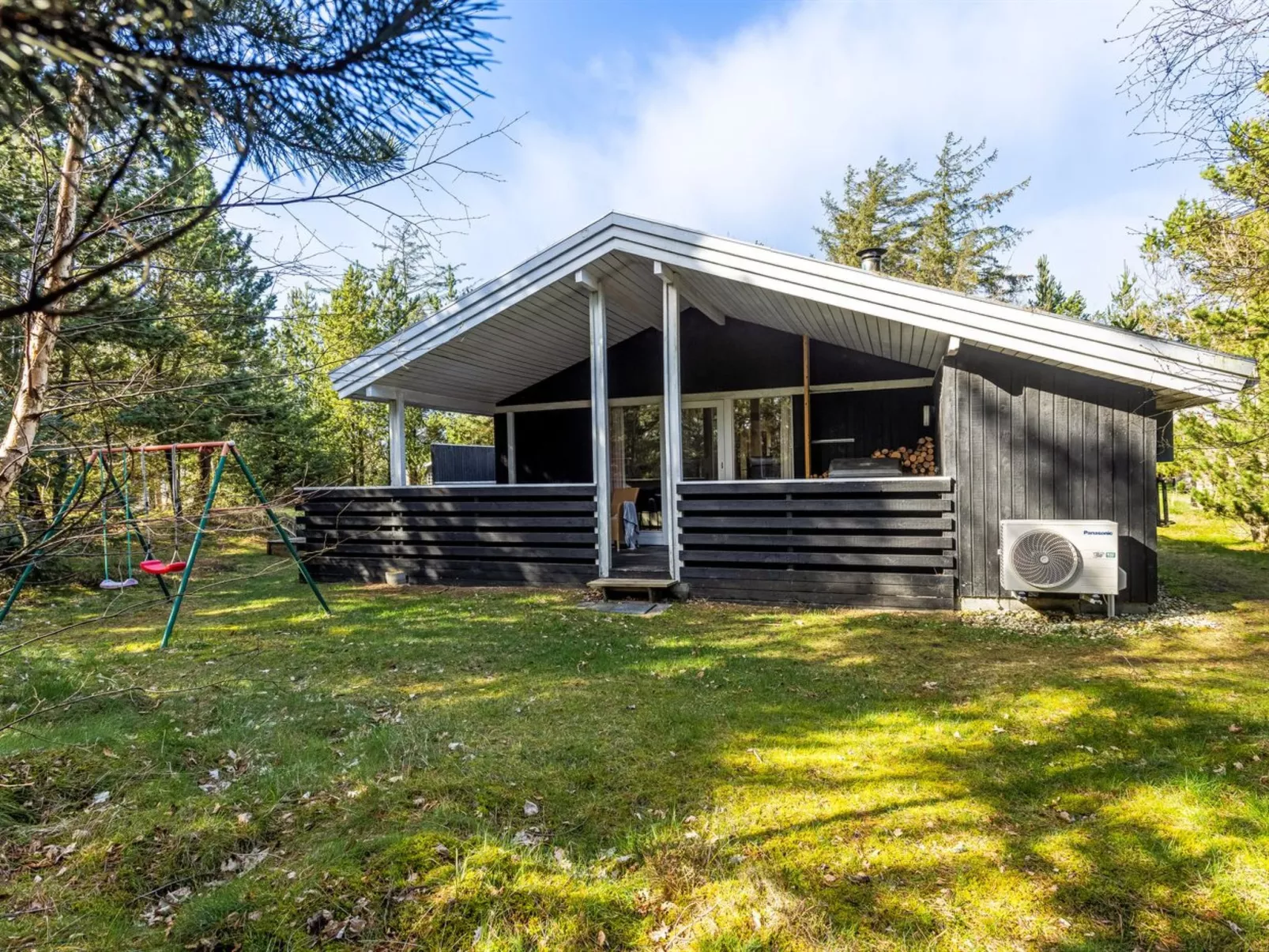 "Eriksine" - 1.9km from the sea-Buiten