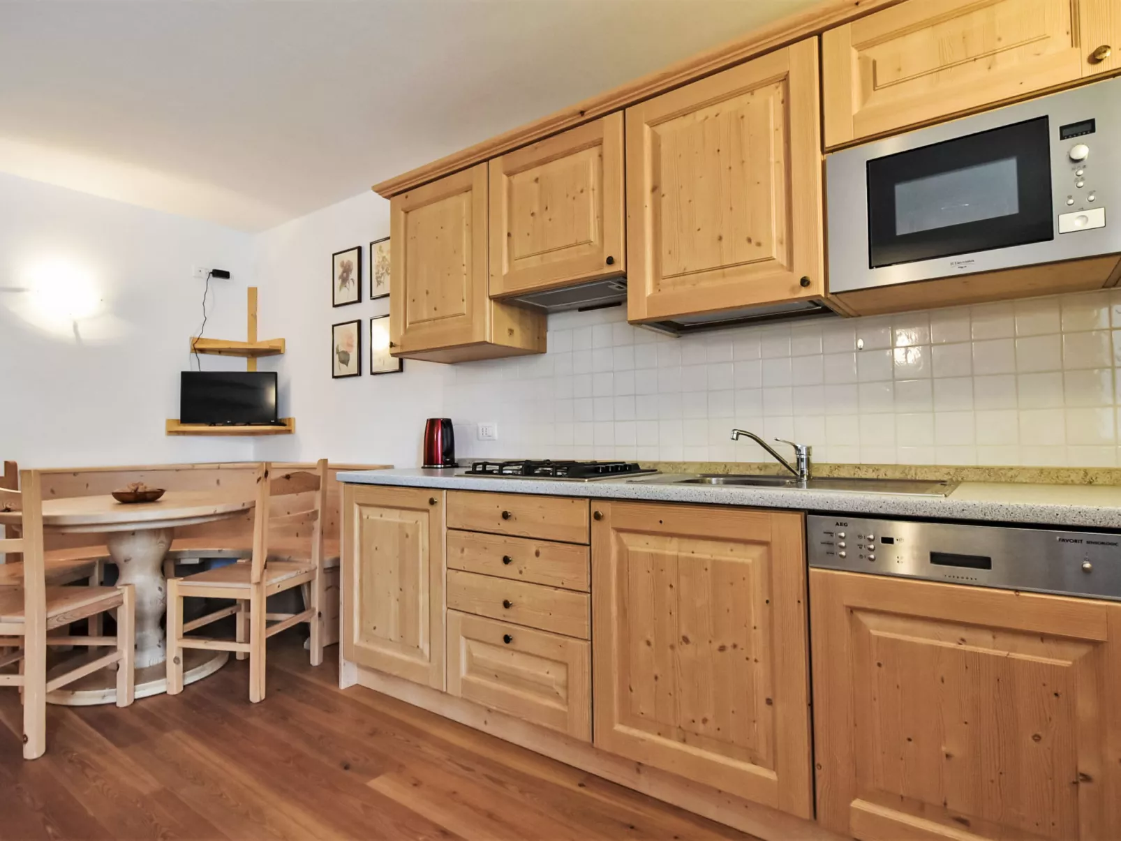Giglio Apartment-Binnen