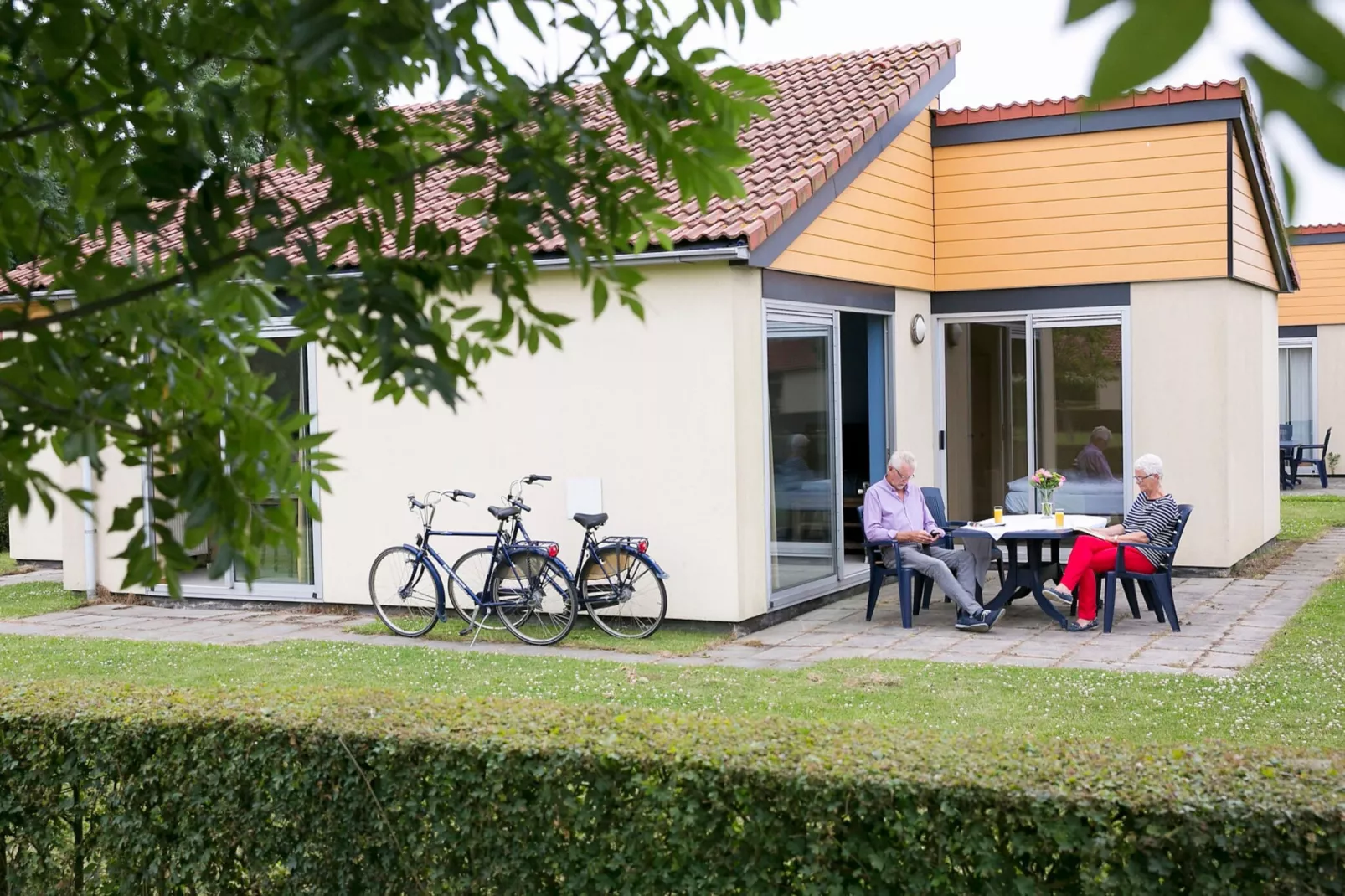 Comfort bungalow – Max 6 personen – nummer 56-Buitenkant zomer